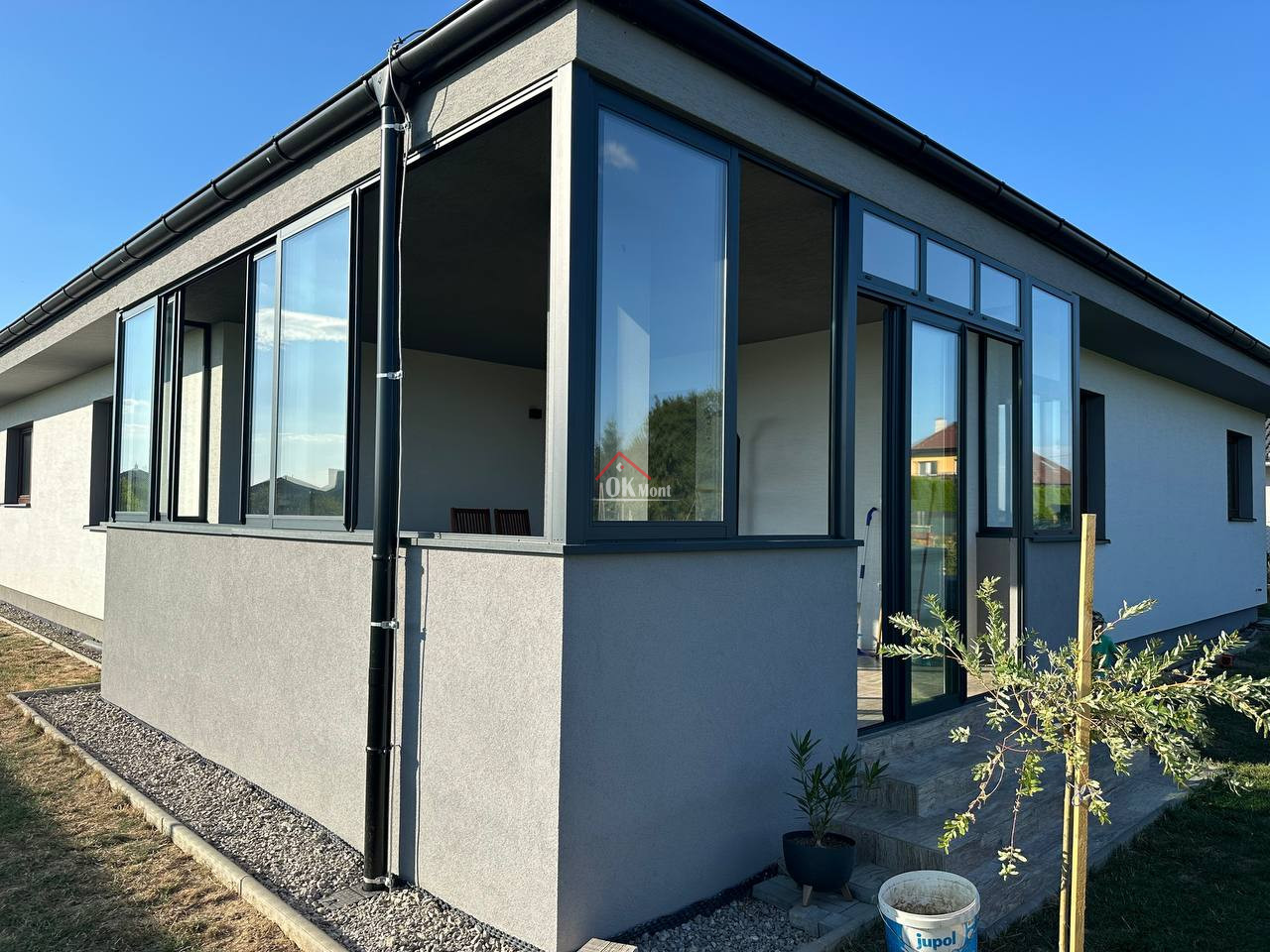 hlinikova-okna-a-dvere-